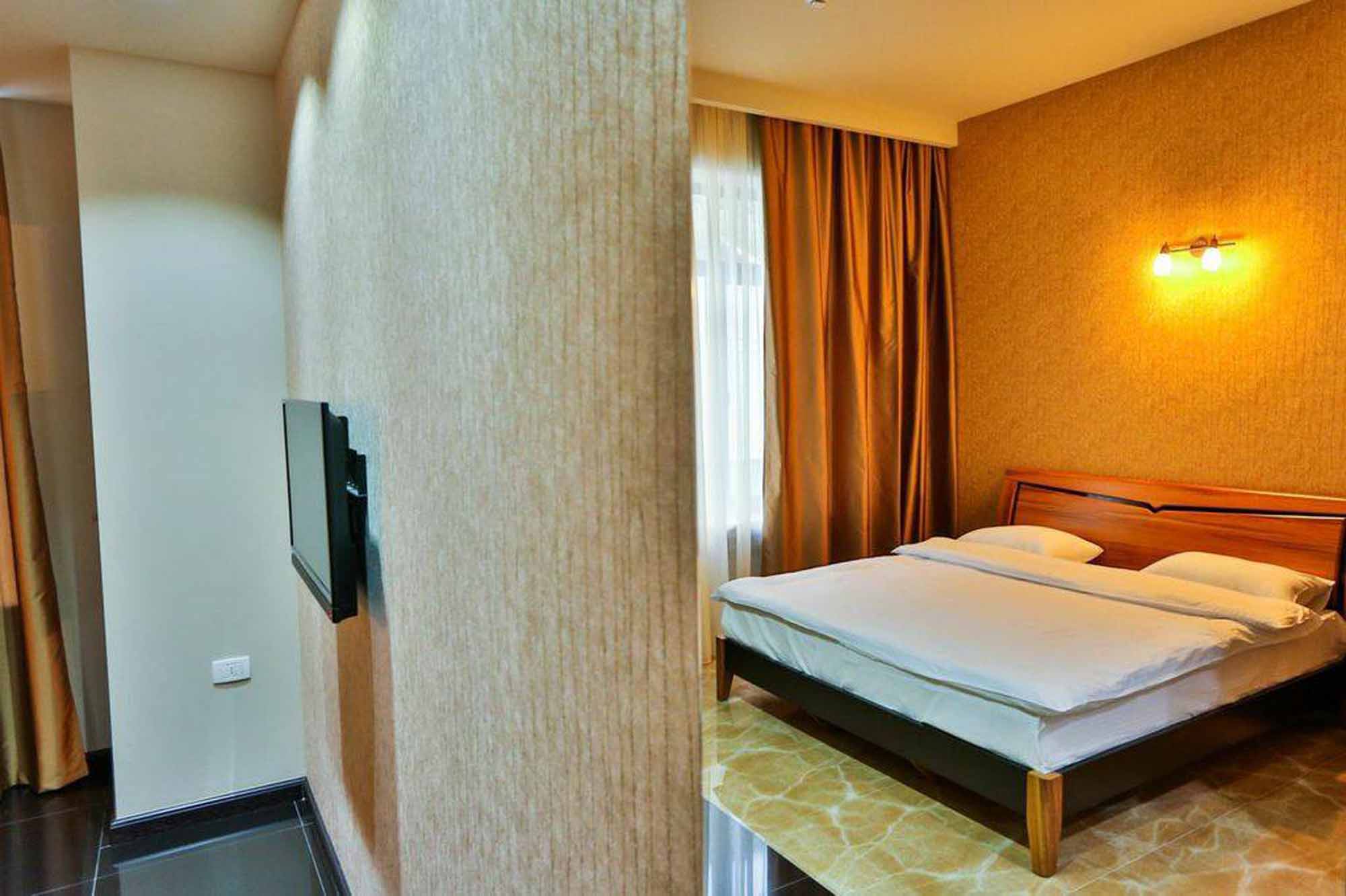 Room 403